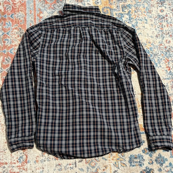 GAP blue plaid button-up shirt with pocket. - Picture 5 of 5